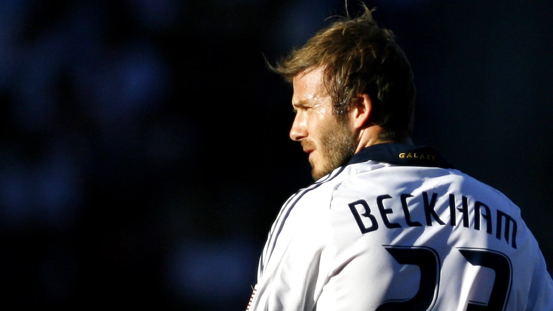 独行侠带队取胜！莱万多夫斯基关键时刻爆冷，上演精彩一战