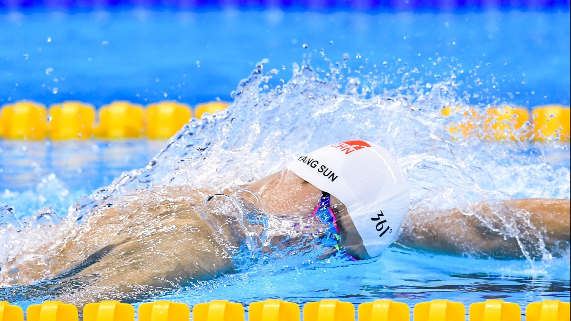 网球赛场焦点！中国队对阵克罗地亚队，强强对话引爆全球球迷关注