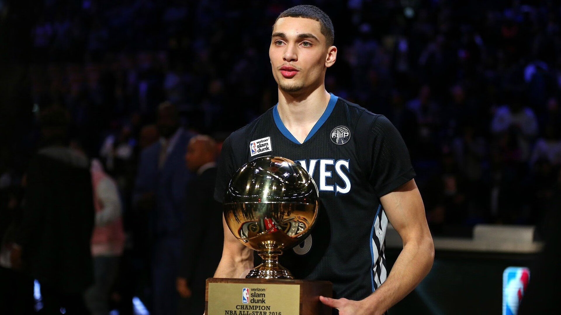 明尼苏达森林狼季后赛鏖战切尔西,杜兰特8记关键球点燃全场